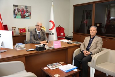 Kayseri İl Merkezi Başkanımız Cafer Beydilli, Genel Başkan Yardımcımız Ramazan Saygılı’yı Genel Merkezimizde ziyaret etti.